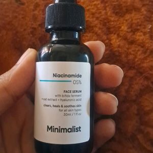 Minimalist Combo Of Serum And Toner