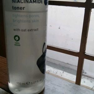 Plum Niacinamide Rice Toner