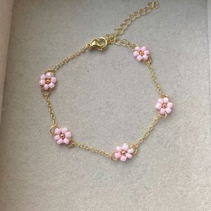 Daisy Flower & Chain Bracelet