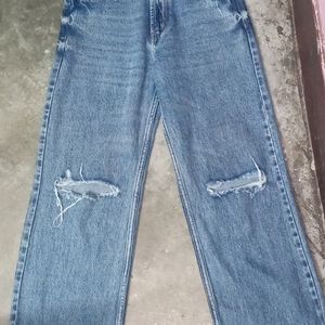 Straight Jeans