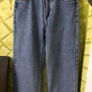 High Waist Straight Fit Jeans