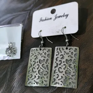 Earrings + Nosepin