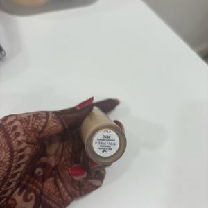 Rare Beauty Concealer- 250W