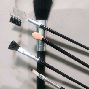 MHD Brand New 5 Mackup Brushes Set