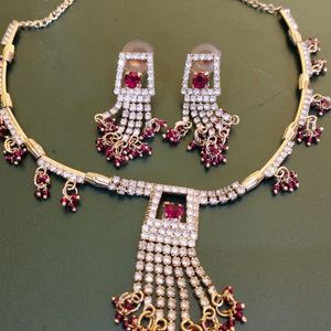 Necklace With Earing Set