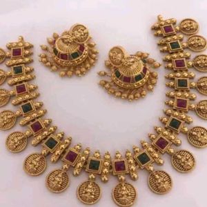 Temple Jewellery Set