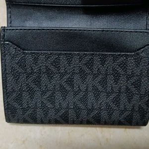 MK CARD CASE WALLET ( AUTHENTIC)