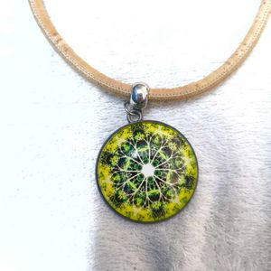 Green Pendant Stylish Neckpiece