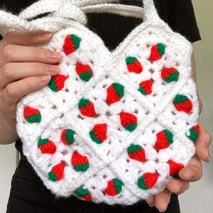 Crochet Strawberry 🍓 Squre Shoulder Bag