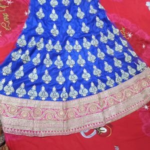 Its Beautiful Full Moti Work Lehenga Chunni.