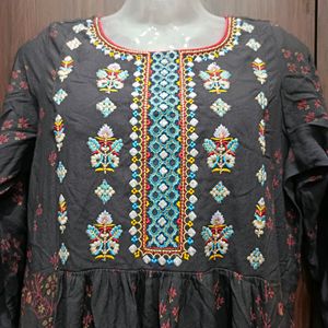 Aavasa Printed Long Anaarkali Kurta Size 38-40