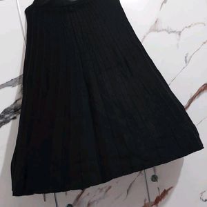 Black skirt