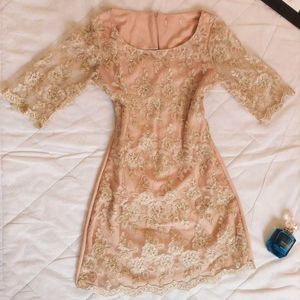 Nude-Rose Golden Lace Bodycon Dress