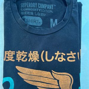 38 Superdry M Black Half Sleeves T Shirt