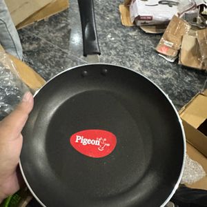 Peigon Sauce Pan Unused Non Stick