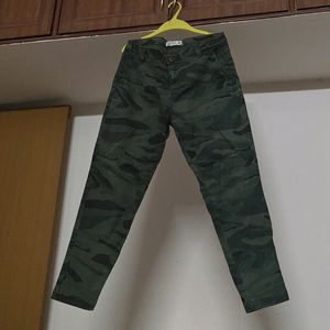 Camouflage Sporty Pants