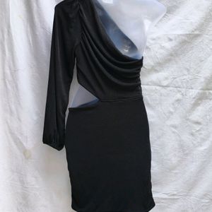 I. SEXY BLACK ONE SIDED BODYCON