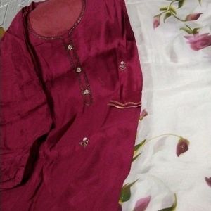 Very Low Price Work PureSilk kurti Pant Dupatta Se