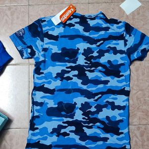 T Shirt 👕 For Men Blue 💙 Color    Size Is LARGE