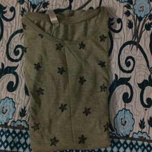 Green Color Star Print T Shirt Best Condition