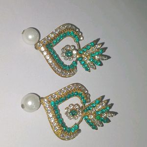 2 Earing Set