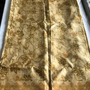 Beige Printed Saree(Women’s)