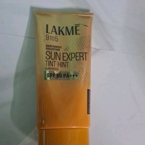 Lakme 9to5 Sunscreen