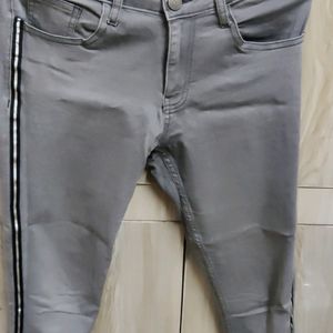 Ankle Fit Grey Jeans