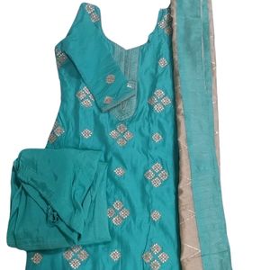 Salwar Suit