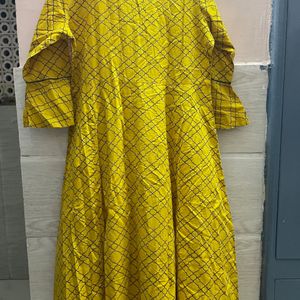 Yellow Colour Casual Cotton Kurti