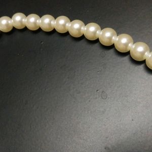 Pearl Necklace With Gold Pendant