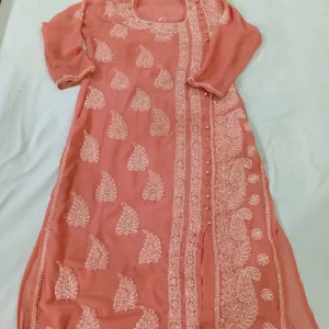 Lakhnavi Kurti