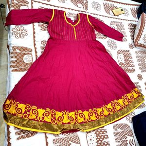 Beautiful Embroidered Flared Kurta With Leggings