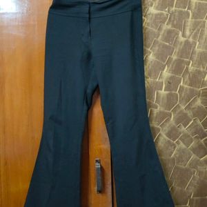 High-waisted Black Format Pants