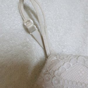 Sexy H&M Padded Lace Bra