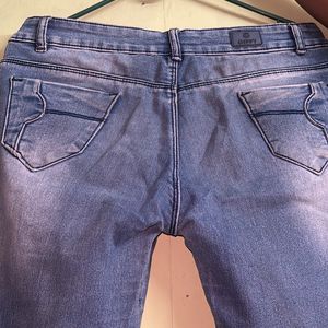 Slim Designer Jeans