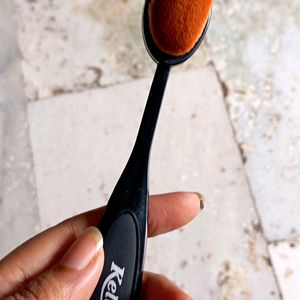 Foundation Brush