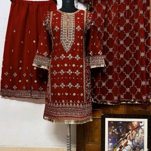 New Standard Pakistani Poshaq Dresses Beautiful Dr