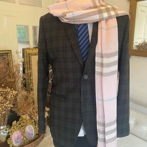 Burberry Shawl/stole