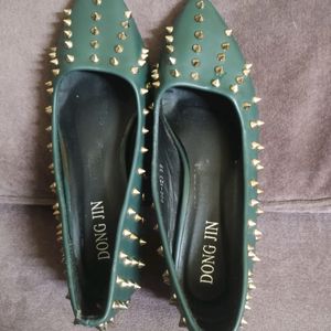 Studded Pump