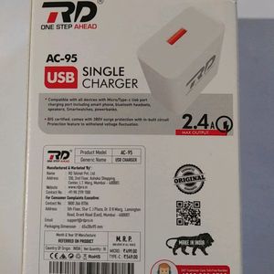 USB Charger (RD)