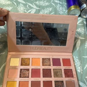 Huda Beauty The New Nude Eyeshadow Palette 19.7 Gm