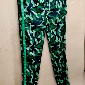 ADSHL Men Solid Green Army Track Pant