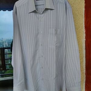 Classic Vertical Stripes Elegant Shirt