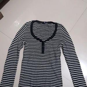 Full Sleeves Black & White Ribbed Fit Top