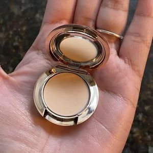 Charlotte tilbury Airbrush powder