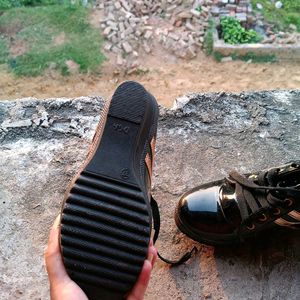 Kraftar New Heels Never Used