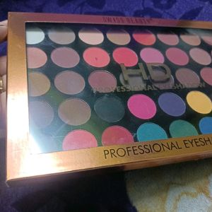 NEW HD Professional 40 Pigmented Eyeshadow Colors