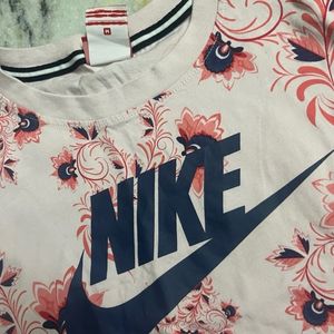 nike floral crop top