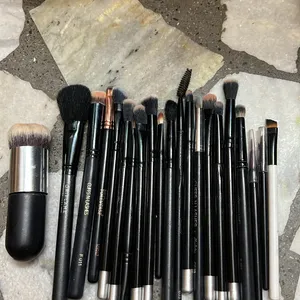 20 Piece Professional Makeup Brush Set